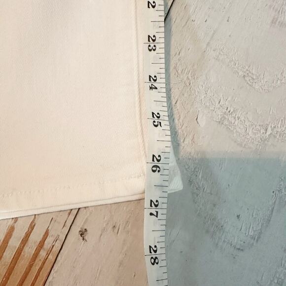 7 For All Mankind Exposed Button High Waist Crop
Straight Leg Jeans Size 31 - Picture 12 of 15